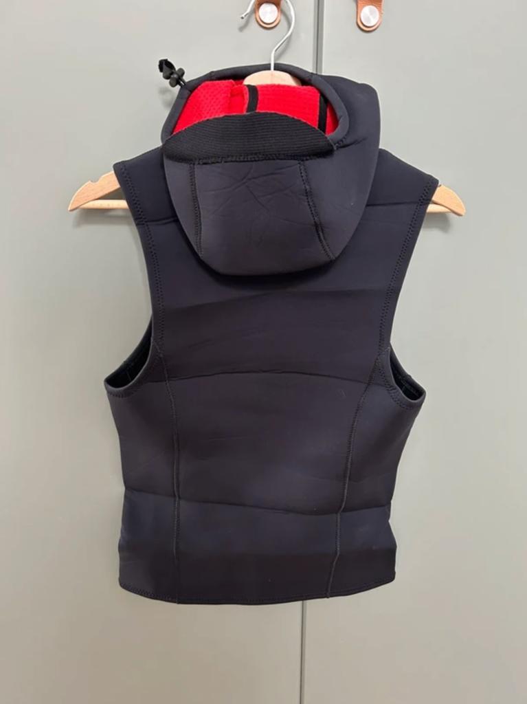 Patagonia Yulex Water Heater Hooded Wetsuit Vest (S), Watersport en Boten, Wetsuit, Patagonia, Ophalen of Verzenden, Zo goed als nieuw