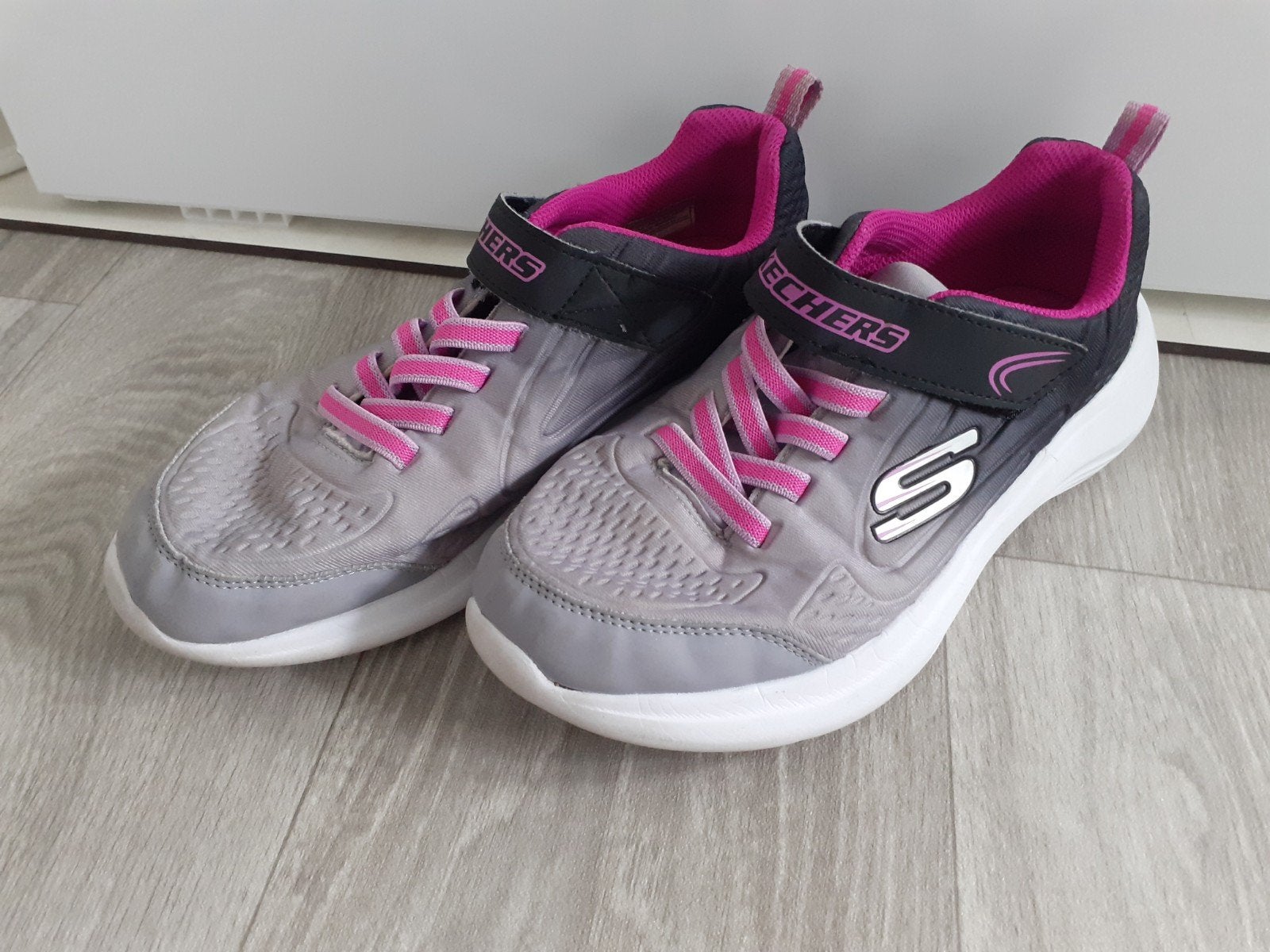 Skechers Sportschoenen Maat 36 Grijs/Roze Meisjes, Gebruikt, Meisje, Sportschoenen, Skechers