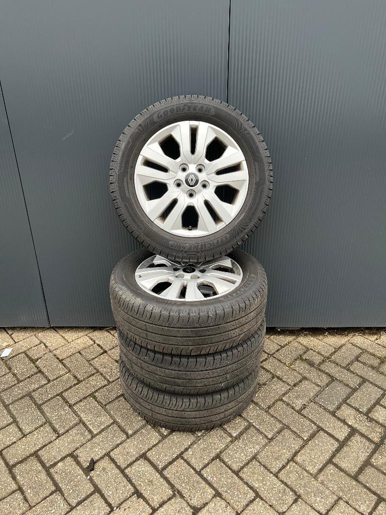 velgen+zomerbanden renault 17inch, Auto-onderdelen, Banden en Velgen, Ophalen, Velg(en), 17 inch, Zomerbanden