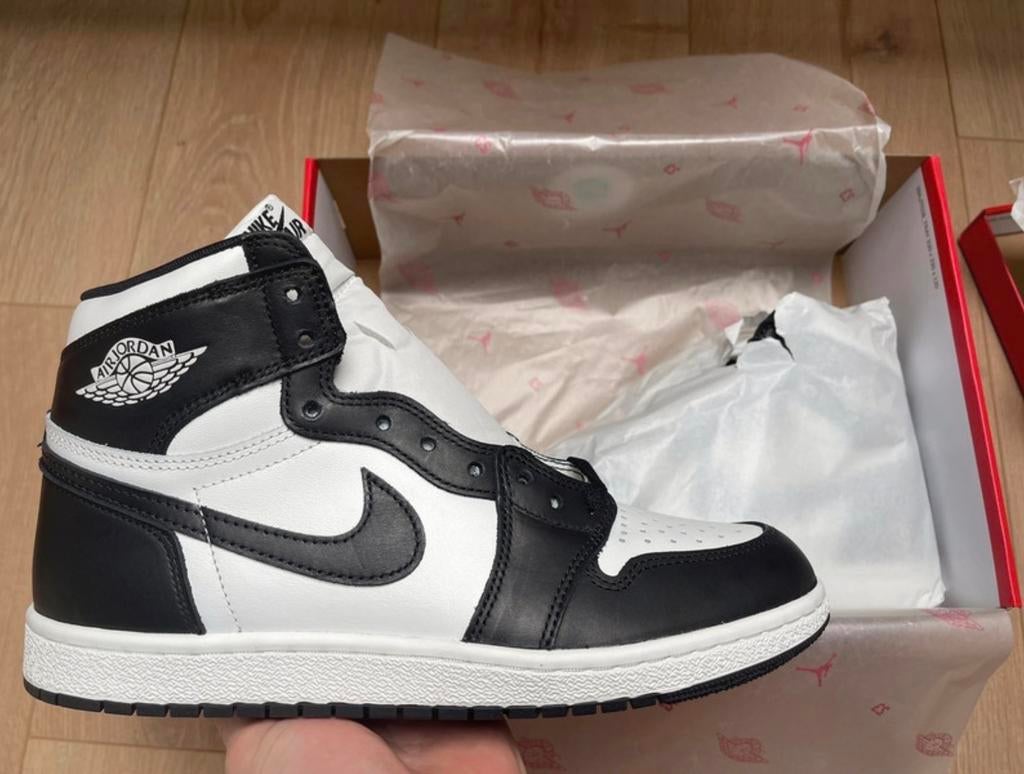 Nike Air Jordan 1 Retro High '85, Zwart, Nieuw, Ophalen of Verzenden, Sneakers of Gympen