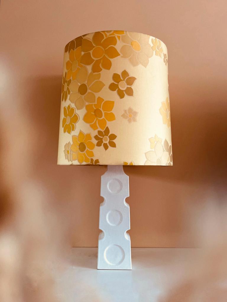 Vintage White Seventies tafellamp, Huis en Inrichting, Lampen | Tafellampen, Ophalen of Verzenden, Zo goed als nieuw