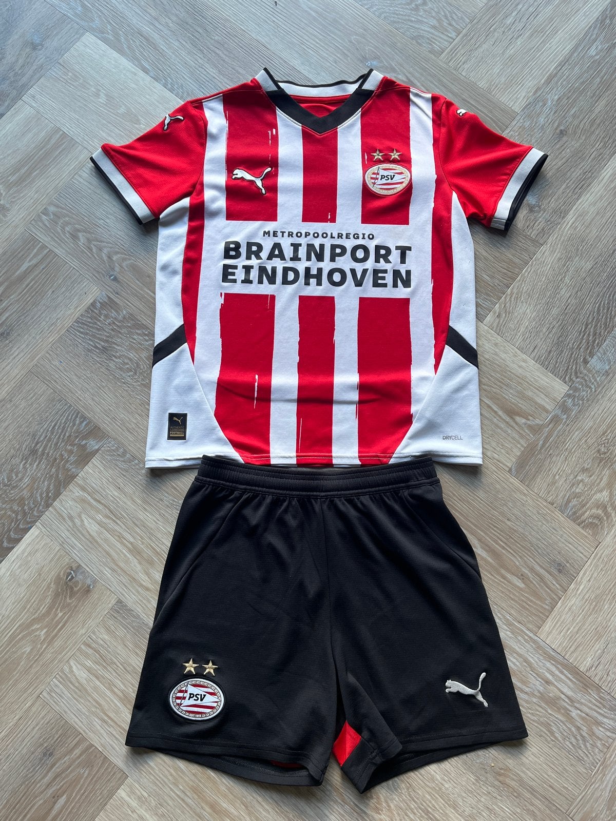 Psv tenue kids 24/25, Sport en Fitness, Maat XS of kleiner, Ophalen of Verzenden, Gebruikt, Set