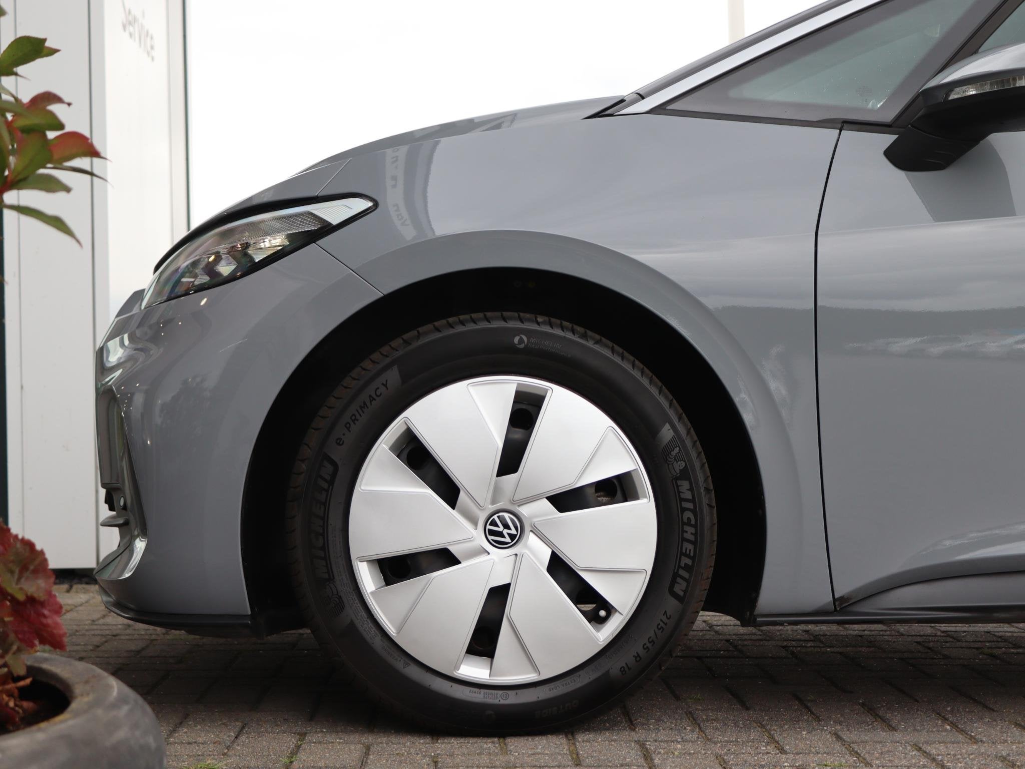 Volkswagen ID.3 Pro Business 58 kWh | Navigatie via App Conn, Auto's, Automaat, Zwart, 59 kWh, 375 min