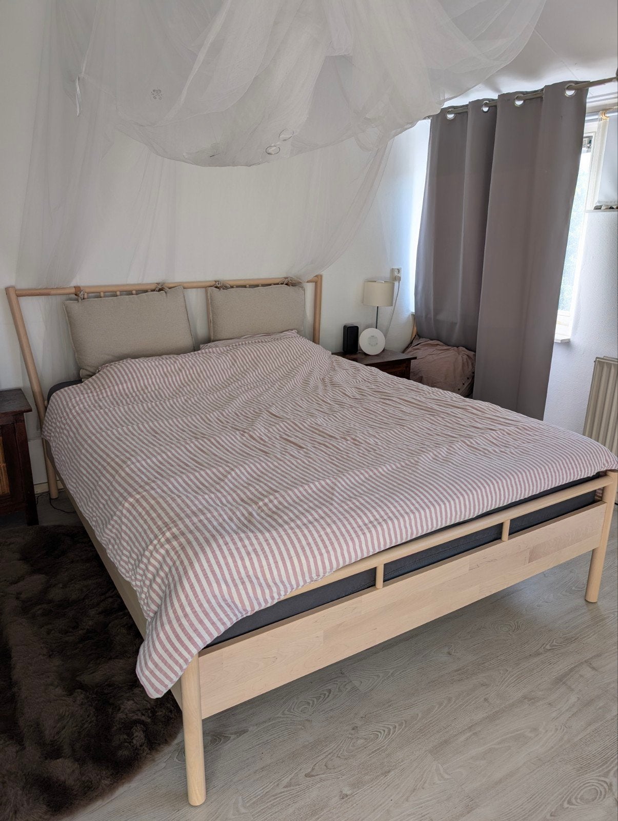 Bjorksnas bedframe,160x200, inclusief lattenbodem, Huis en Inrichting, Ophalen, Tweepersoons, Zo goed als nieuw, 200 cm
