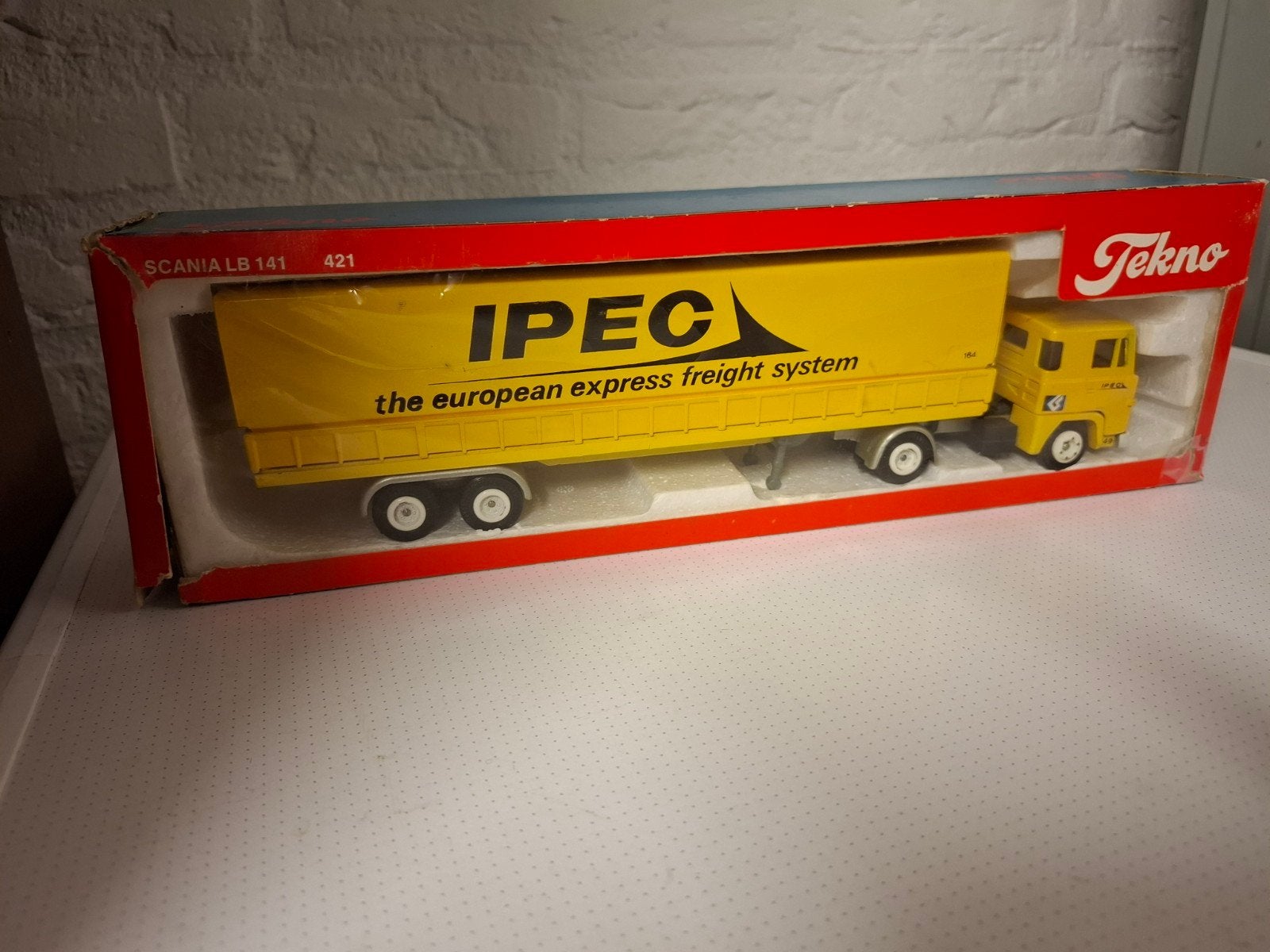Scania 141 Ipec  Tekno 1:50, Ophalen of Verzenden, Zo goed als nieuw, Bus of Vrachtwagen, Tekno