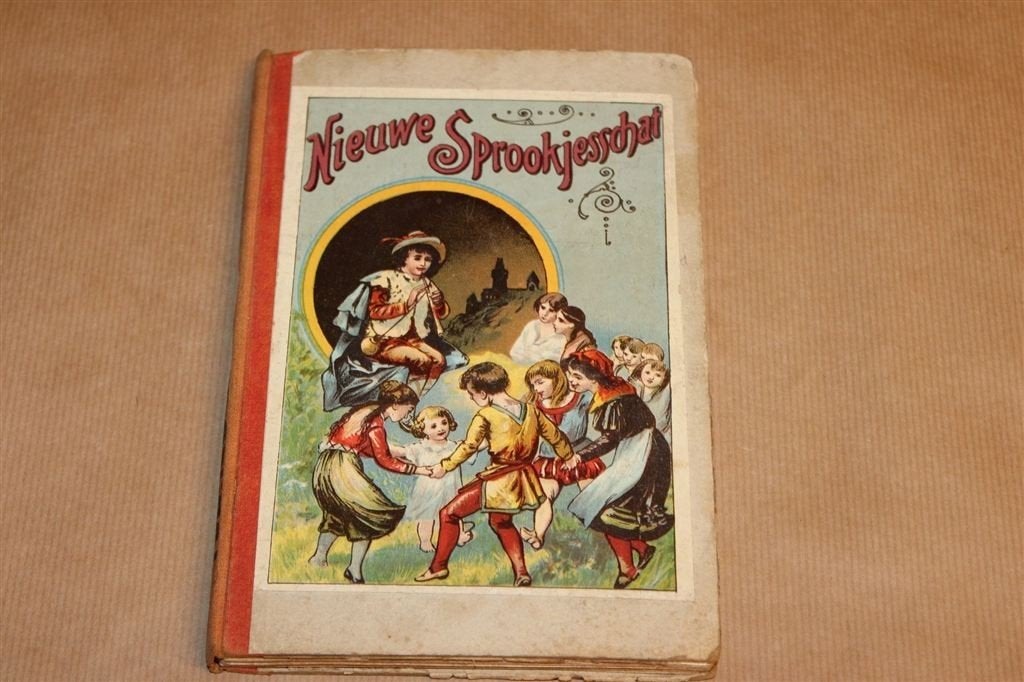 Nieuwe Sprookjesschat — Met Illustraties [Antiek ca. 1900], Boeken, Sprookjes en Fabels, Ophalen of Verzenden, Gelezen