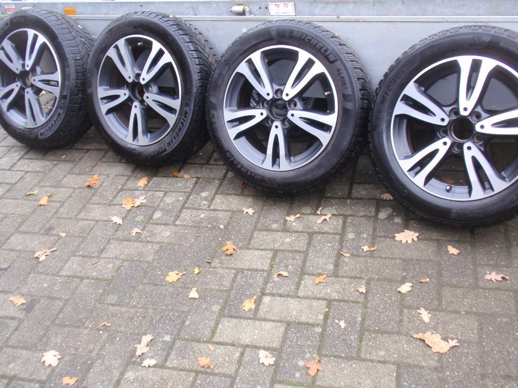 Mercedes wieldoppen 16 inch 8 stuks /// LM velgen incl TPMS, Auto diversen, Ophalen, Gebruikt