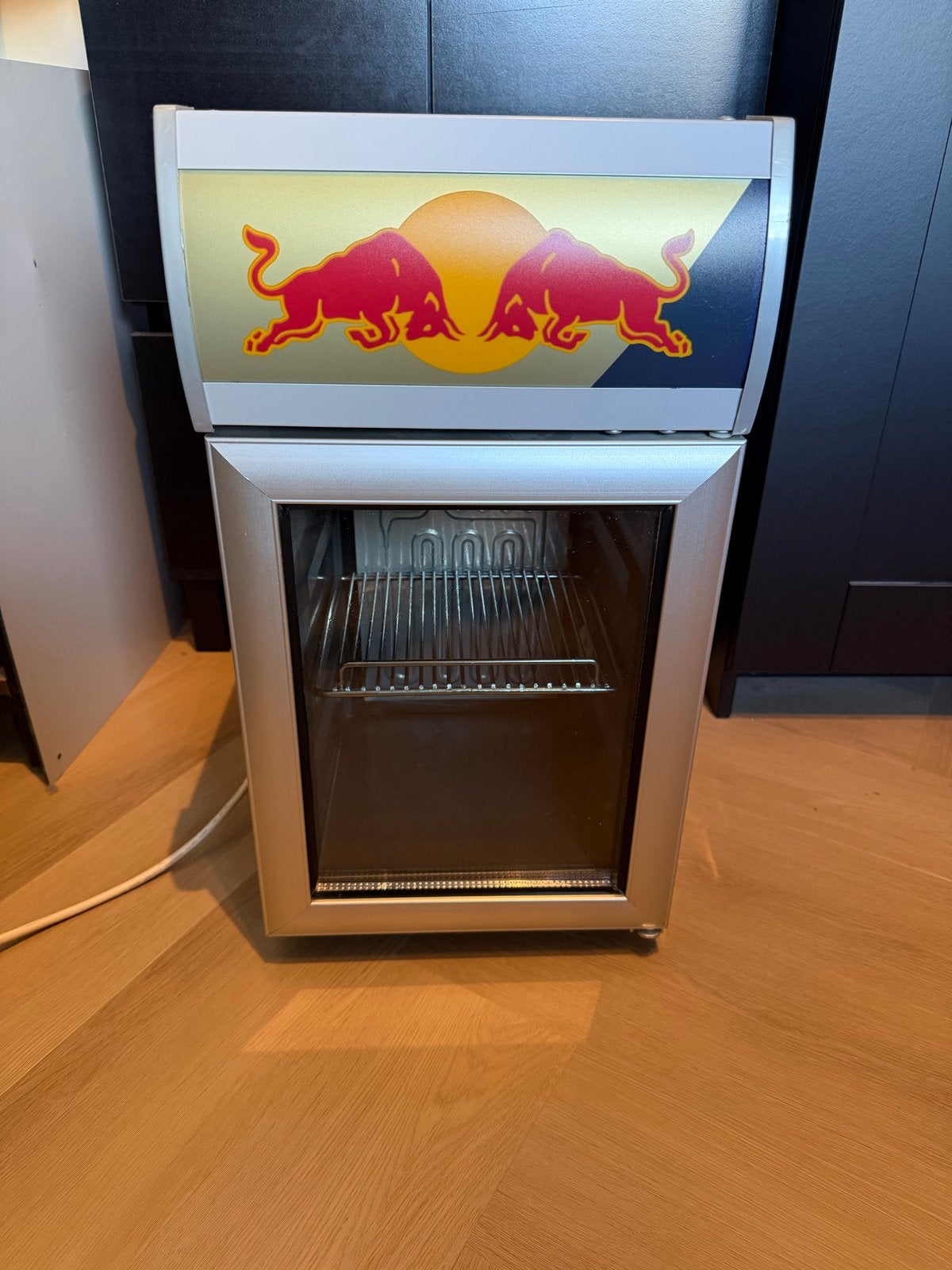 Red Bull Mini Koelkast, Ophalen, Minder dan 75 liter, Zonder vriesvak, Gebruikt