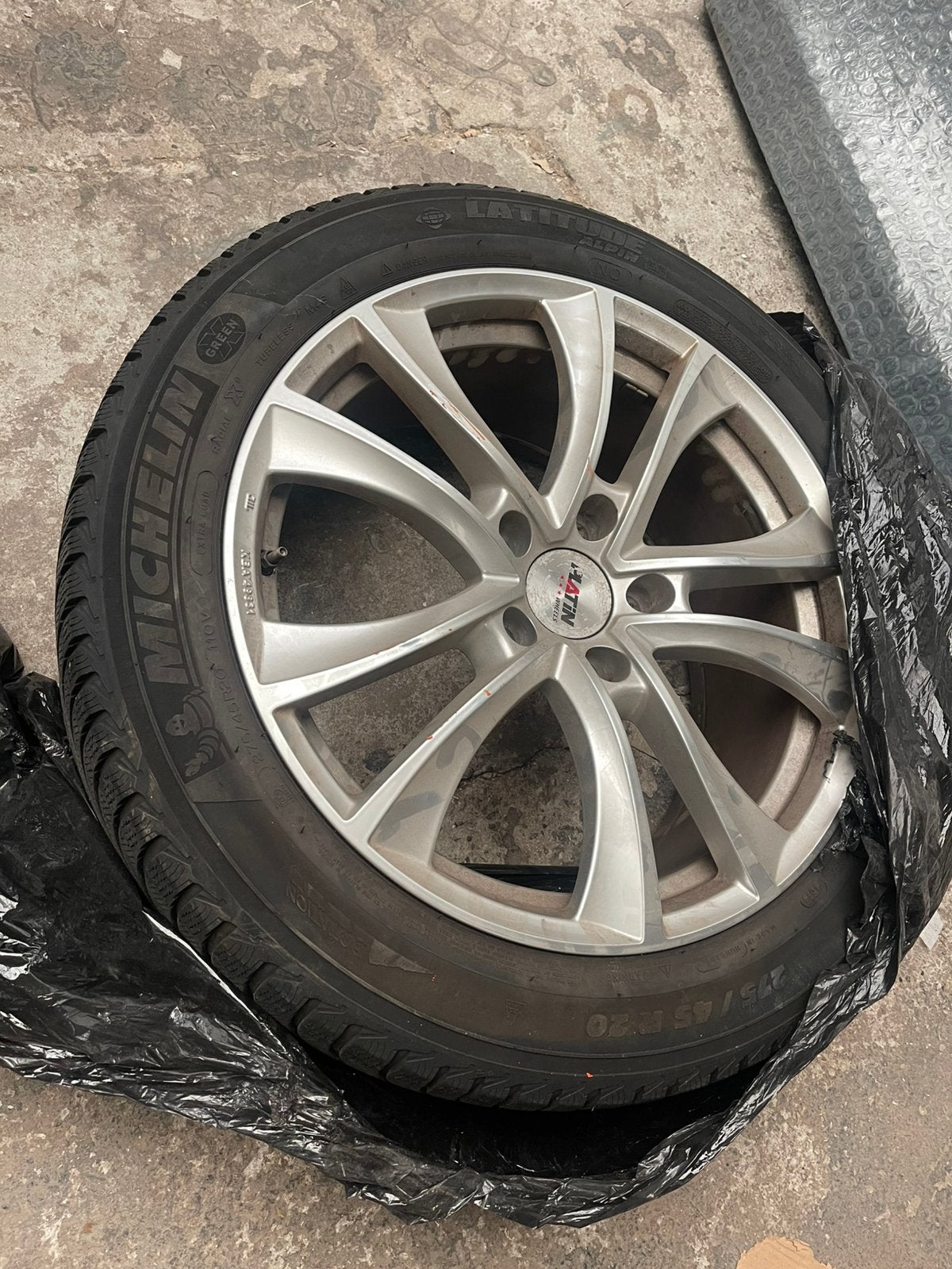 Q7 met Michelin banden, Ophalen of Verzenden