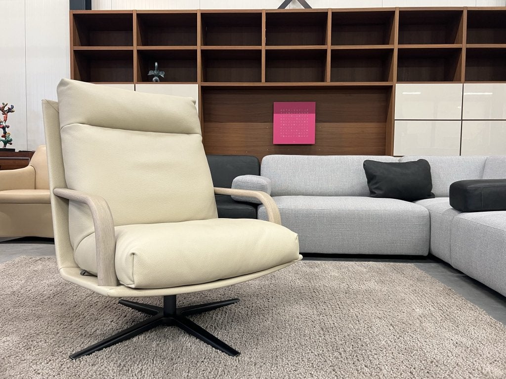 Nieuw Leolux Kudo Fauteuil Hoog off white Design draai stoel, Huis en Inrichting, Leolux, Info@leolux.nl, Nieuw, Ophalen of Verzenden