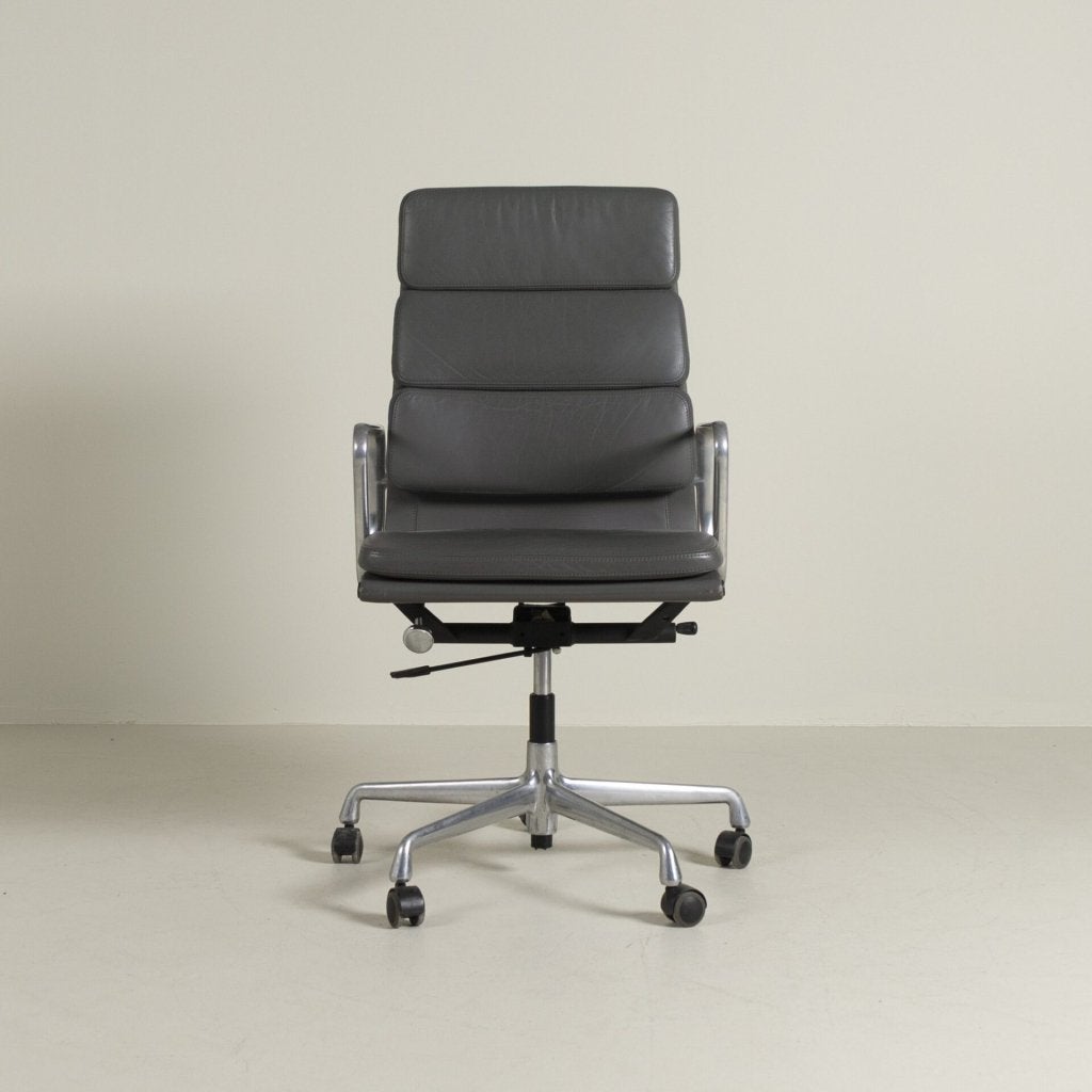 Vitra Eames EA 219 Bureaustoel Grijs Leer – Aluminium, Vitra, Zo goed als nieuw, Niet ingevuld, Niet ingevuld