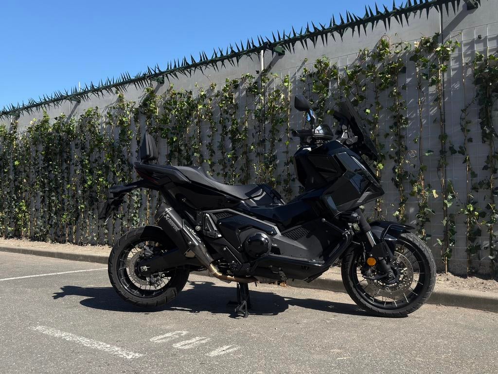 Honda X Adv 2025> Achterbrug spuiten Glans&Mat, Ophalen, Honda, Hondamoto@gmail.com, Japan
