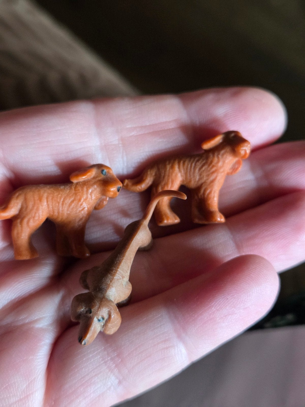 Poppenhuis rubberen miniatuur honden set, Ophalen of Verzenden, Gebruikt