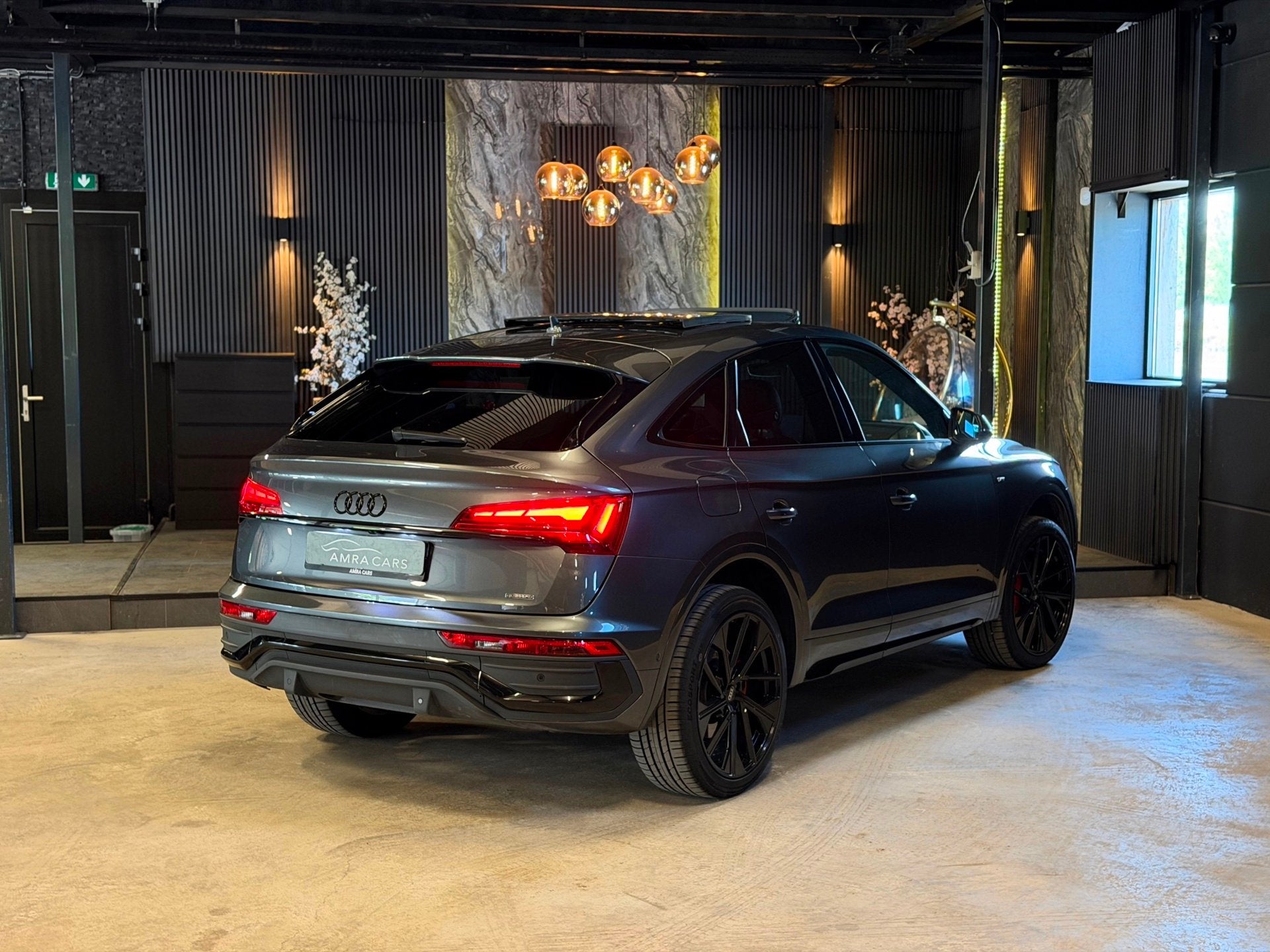 Audi Q5 Sportback 50 TFSI e 3X S-LINE|360|ACC|KEYLESS|BOMVOL, Automaat, Stof, Gebruikt, Euro 6