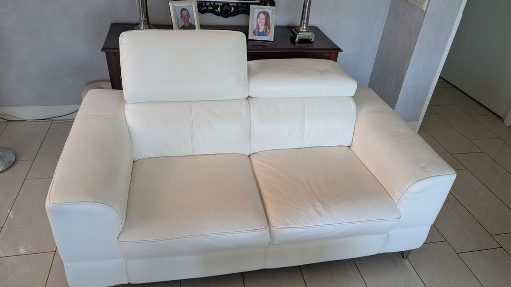 Comfortabele witte leren bank, Huis en Inrichting, Ophalen, Gebruikt, Driepersoons, Rechte bank