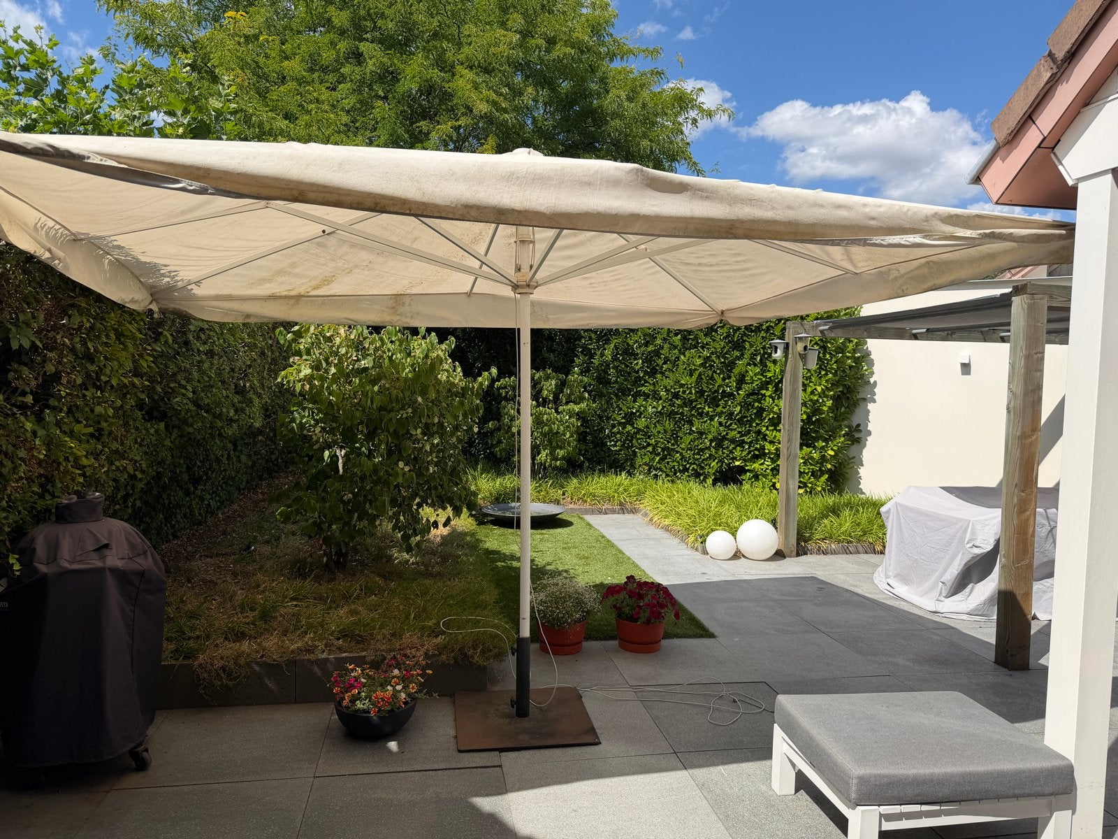 Parasol 3x4 meter met zware stalen voeten hoes, Ophalen, Gebruikt, 3 tot 4 meter, Stokparasol