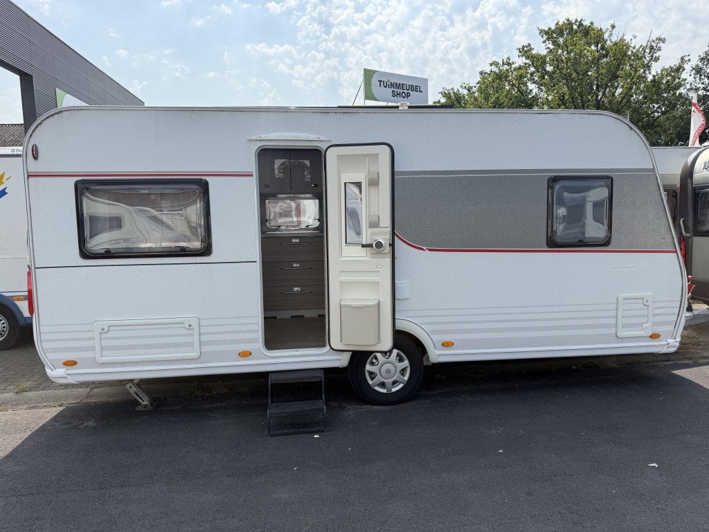 Bürstner Averso 490 TS FRANSBED RONDZIT LUIFEL, Rondzit, Bedrijf, 4 tot 5 meter, Tot en met 4