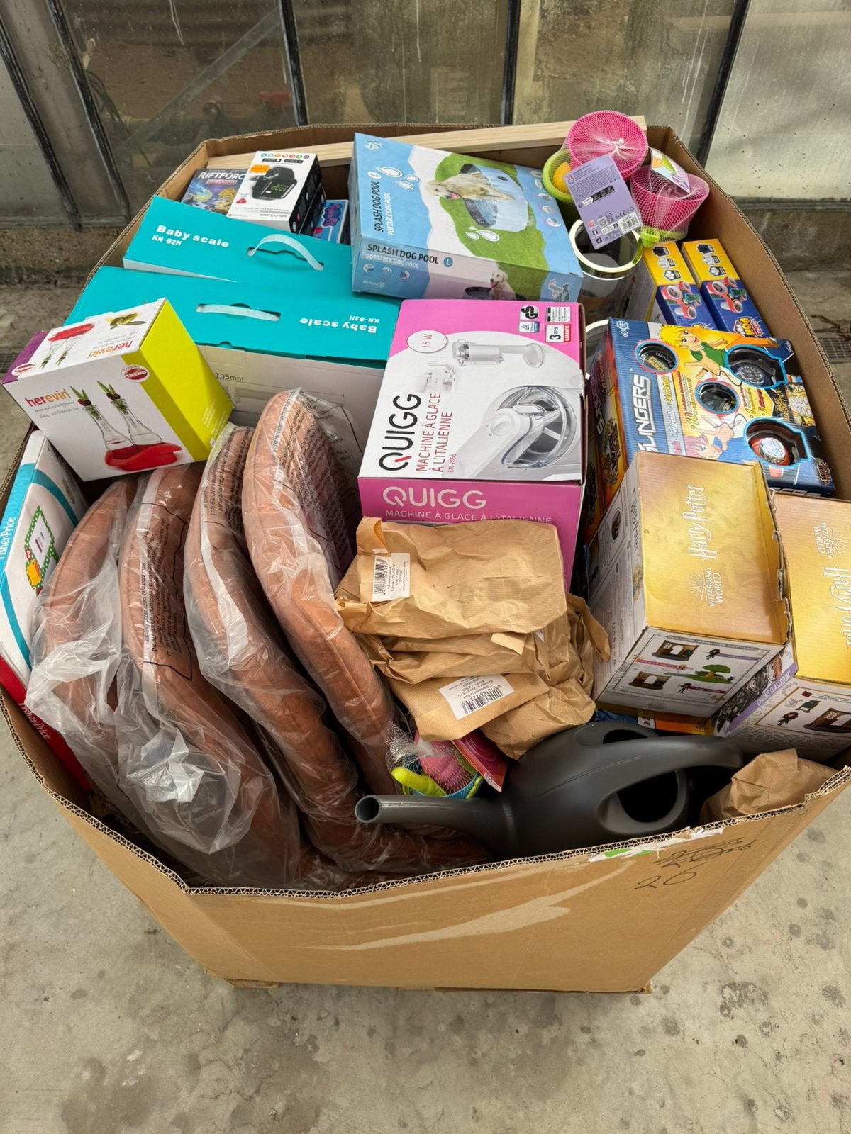 Mix pallet nieuwe artikelen goedkoop stoelen speelgoed etc, Diversen, Ophalen, Nieuw