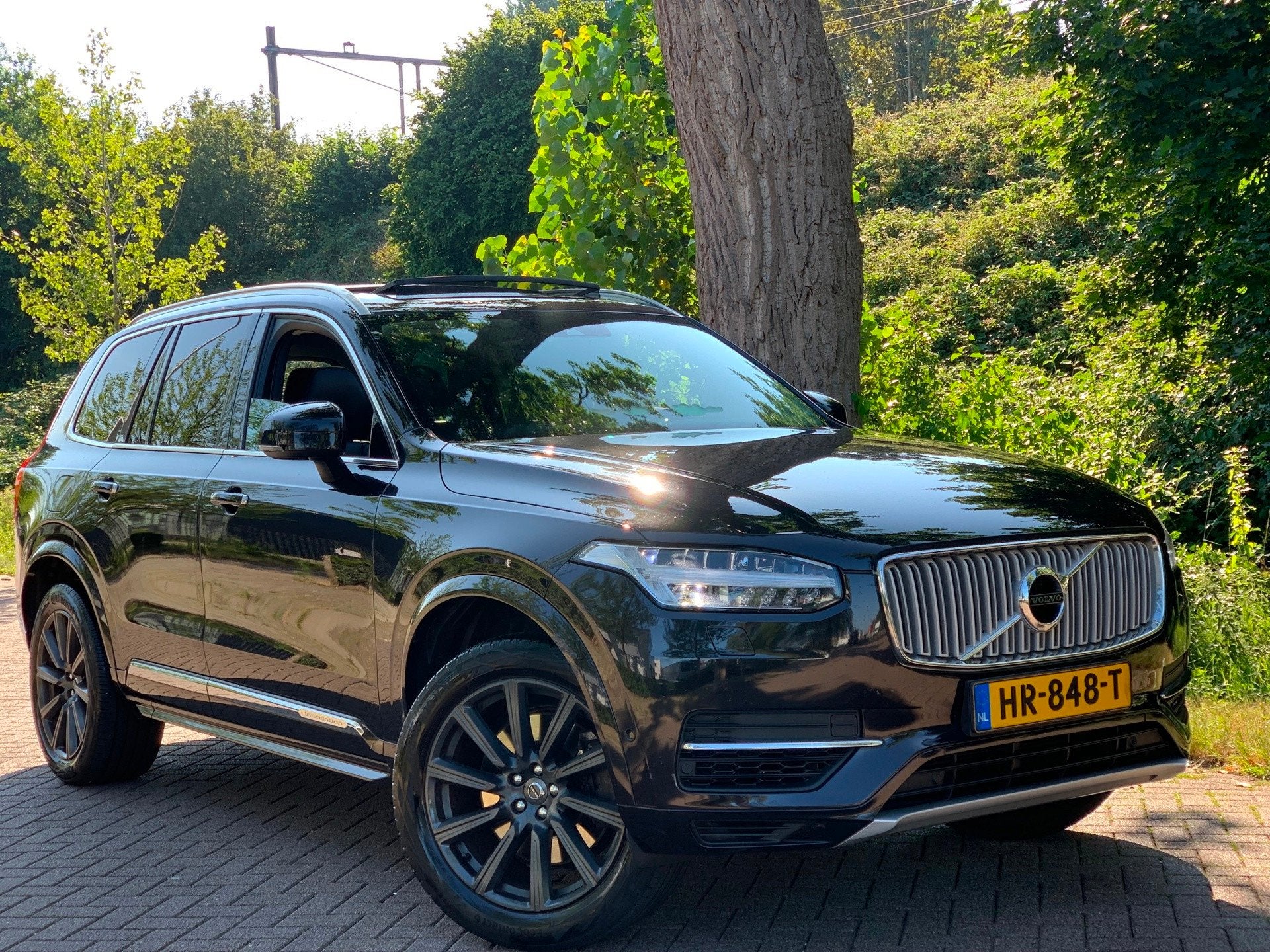 Volvo XC90 2.0 T8 Twin Engine AWD Inscription 7 PER PANO HUD, Auto's, Volvo, Gebruikt, 1969 cc, 7 stoelen, Zwart