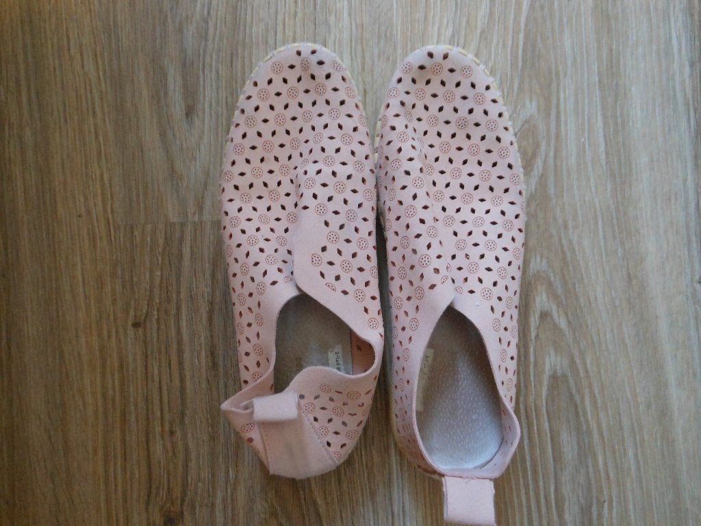 Mooie schoenen van HUSH PUPPIES, Schoenen met lage hakken, Ophalen of Verzenden, Zo goed als nieuw, Roze