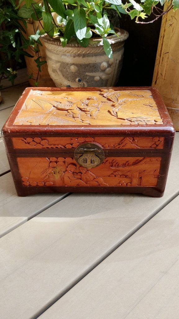 Vintage bruids kistje van kamferhout handgesneden, Ophalen of Verzenden