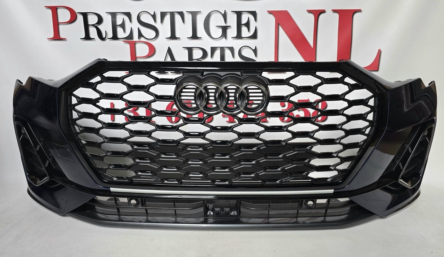Voorbumper Audi Q3 83A F3 S-line SLINE SPORTBACK BUMPER LX5H, Gebruikt, -, Voor, Bumper