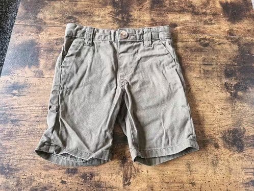 Khaki groene korte broek Maat 92 h3, Broek, Denim Co, Onbekend, Ophalen of Verzenden
