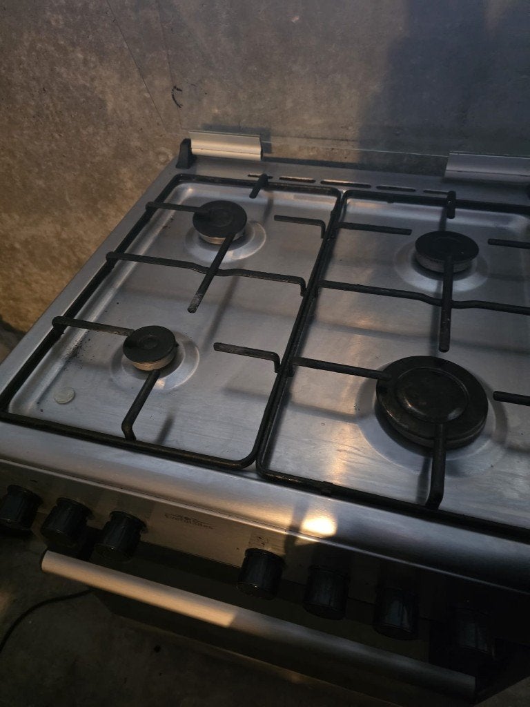 Gasfornuis met oven - Zilverkleurig, Ophalen, Gebruikt