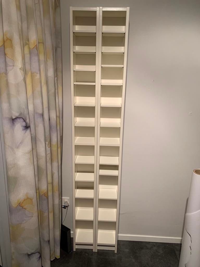 Billy GNEDBY cd kast, Huis en Inrichting, Woonaccessoires | Cd- en Dvd-rekken, Ophalen, 150 discs of meer, Zo goed als nieuw, Hout