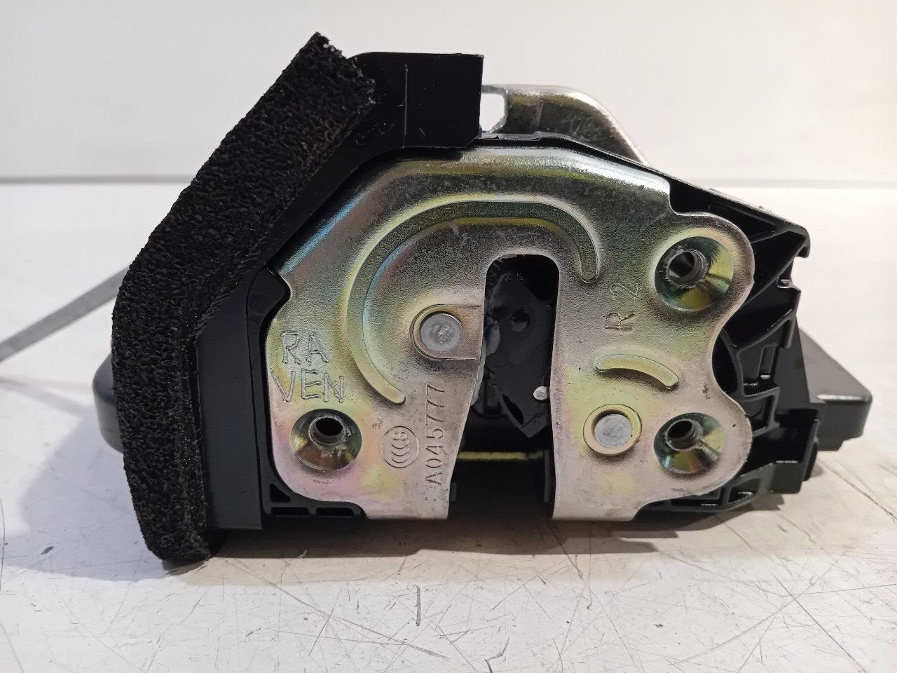 Slot mechaniek portier elektrisch centrale vergrendeling rec, Onderdelen@venauto.nl, Van der Ven Autorecycling B.V., Ettenseweg 76, 4706 PB Roosendaal, The Netherlands