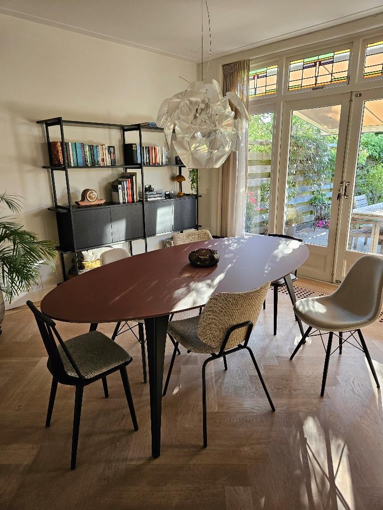 Ovale Table du Sud tafel en 6 stoelen, waaronder 2 van Vitra, Huis en Inrichting, Tafels | Eettafels, Ophalen, Overige houtsoorten