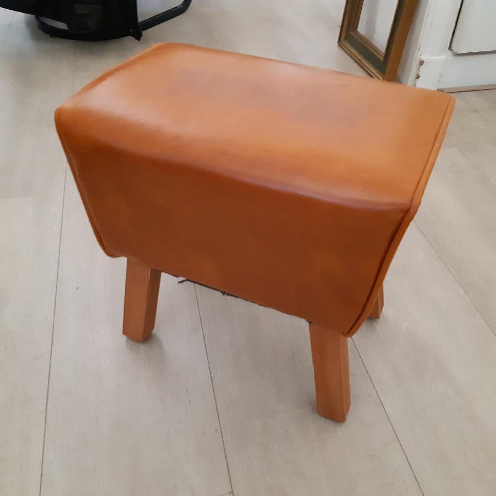 Leren poef, Ophalen, Minder dan 50 cm, Zo goed als nieuw, Rechthoekig
