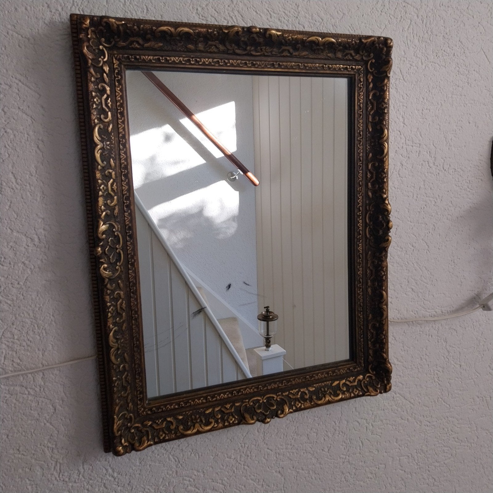 Antieke spiegel met sierlijke gouden lijst, Ophalen