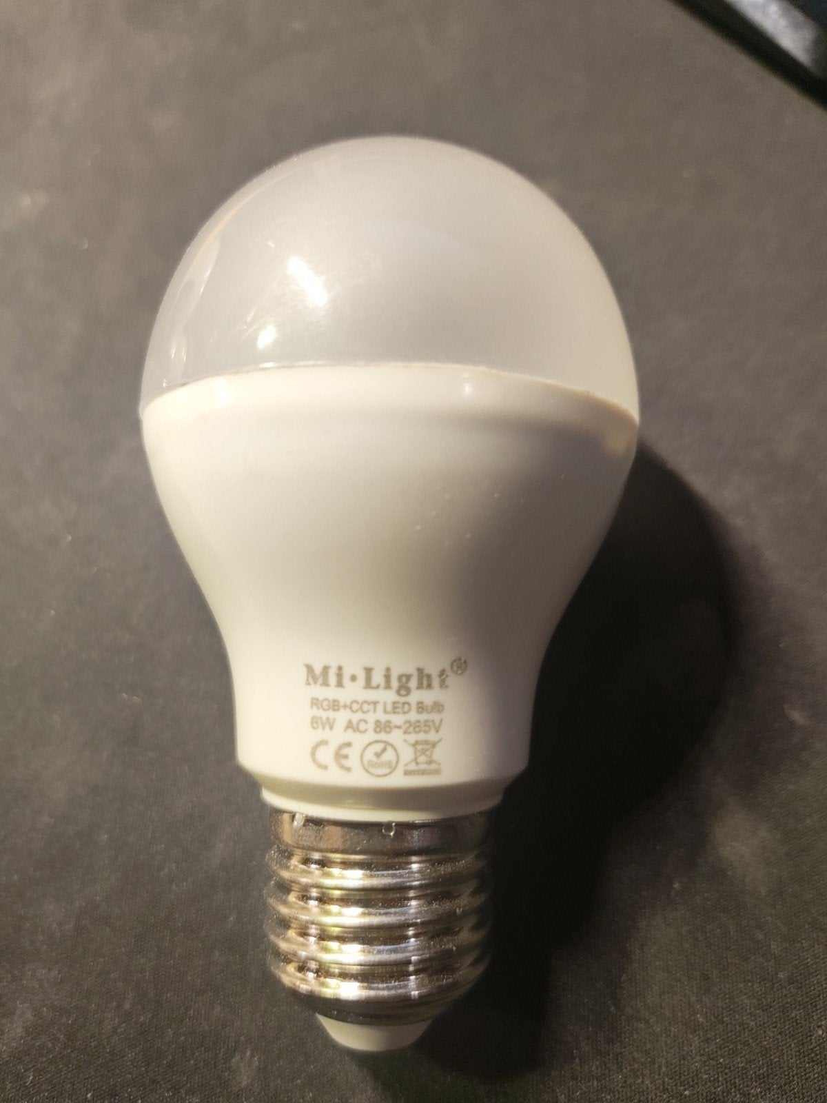 Mi-Light RGB+CCT LED Lamp E27 6W Smart Lamp, Ophalen of Verzenden, Gebruikt, Overige merken, E27 (groot)