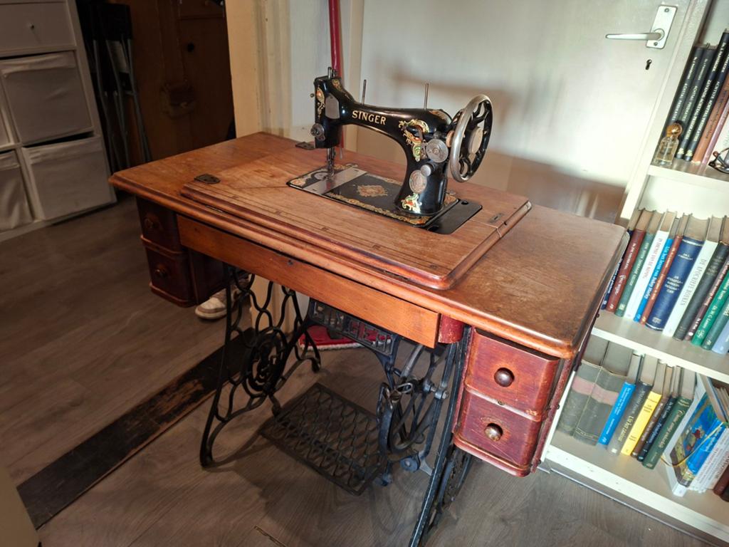 Singer naaimachine, Ophalen