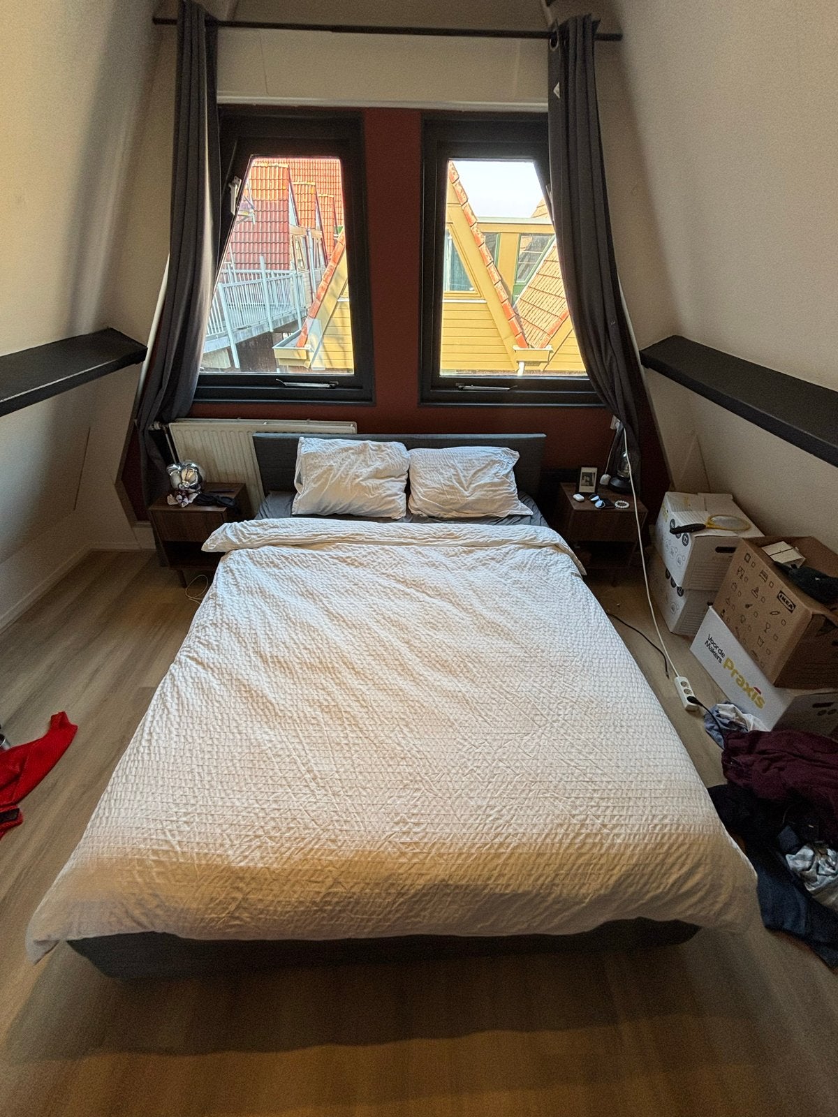 Foto 3 van Tweepersoonsbed 1.60x2.00m met 4 lades en lattenbodem