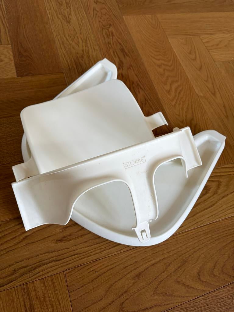 Stokke Tripp Trapp accessoires: beugel, leuning, dienblad, Ophalen of Verzenden, Gebruikt, Overige typen, Afneembaar eetblad