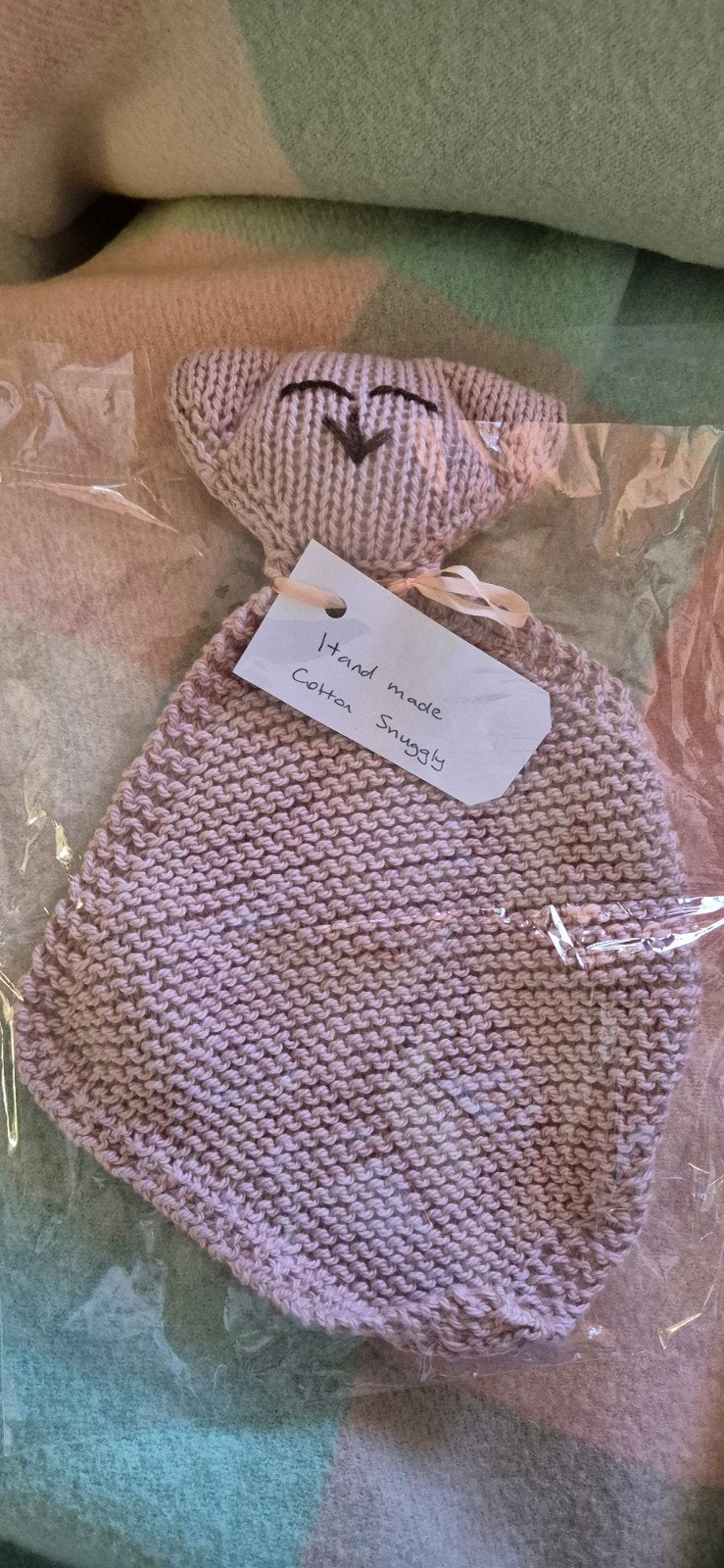 Nieuw handgemaakt oudroze knuffeldoekje, Ophalen of Verzenden, Nieuw