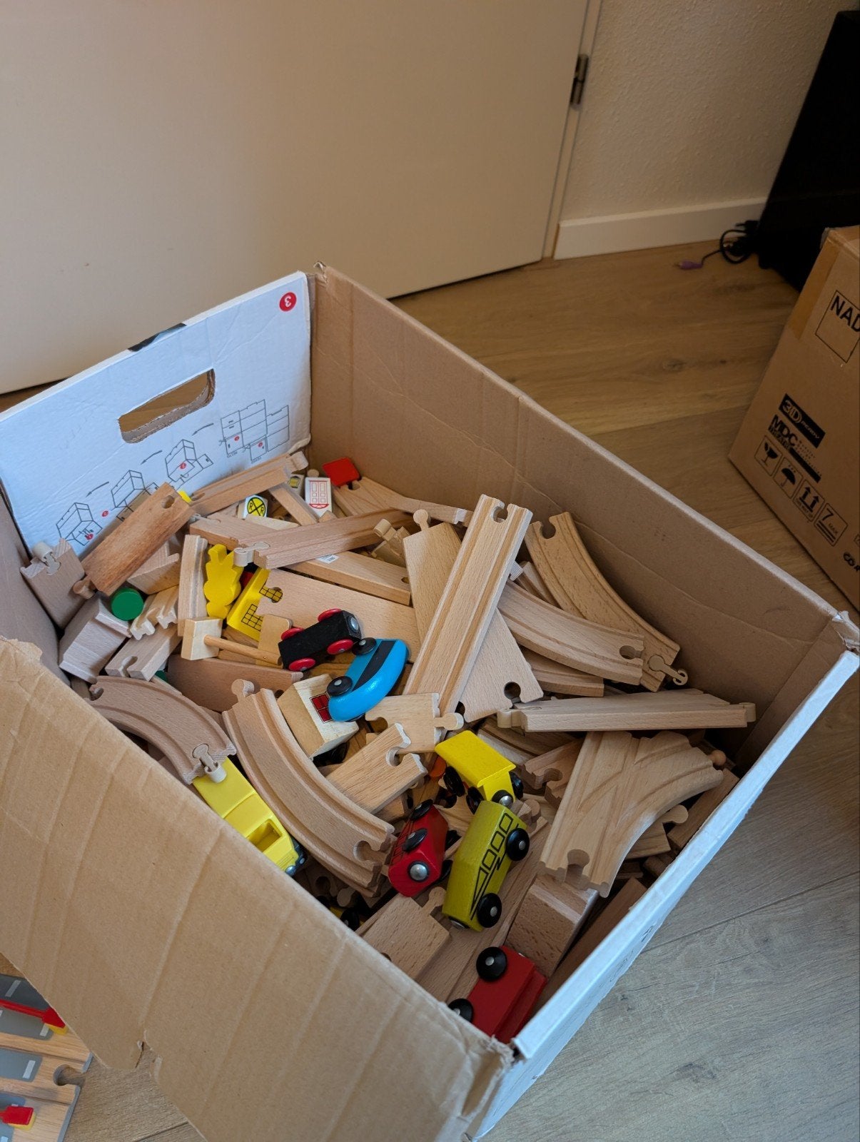 Grote set houten treinbaan (Brio/Ikea) met attributen, Ophalen