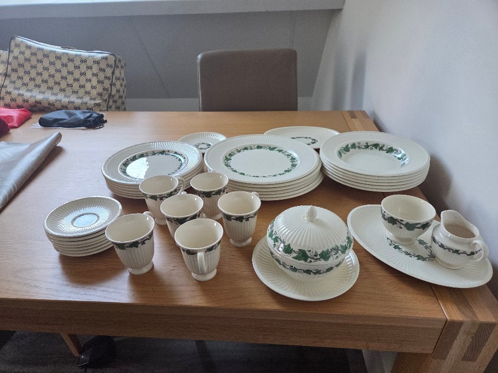 Wedgwood Stratford servies, puntgaaf!, Ophalen, Zo goed als nieuw, Compleet servies, Wedgwood