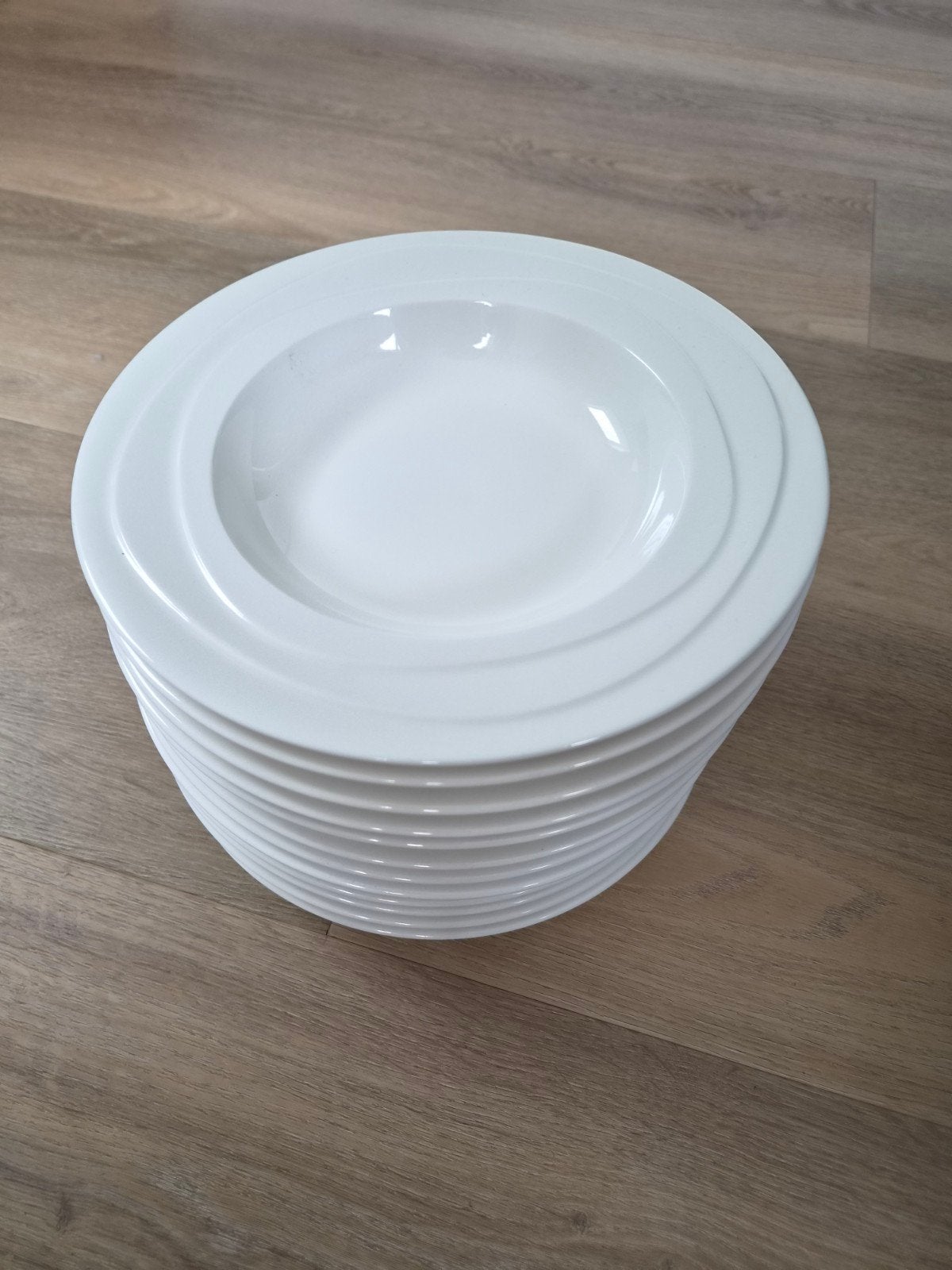 Set van 12 witte Jamie Oliver Waves soep / pasta borden -, Huis en Inrichting, Keuken | Servies, Ophalen, Zo goed als nieuw, Bord(en)