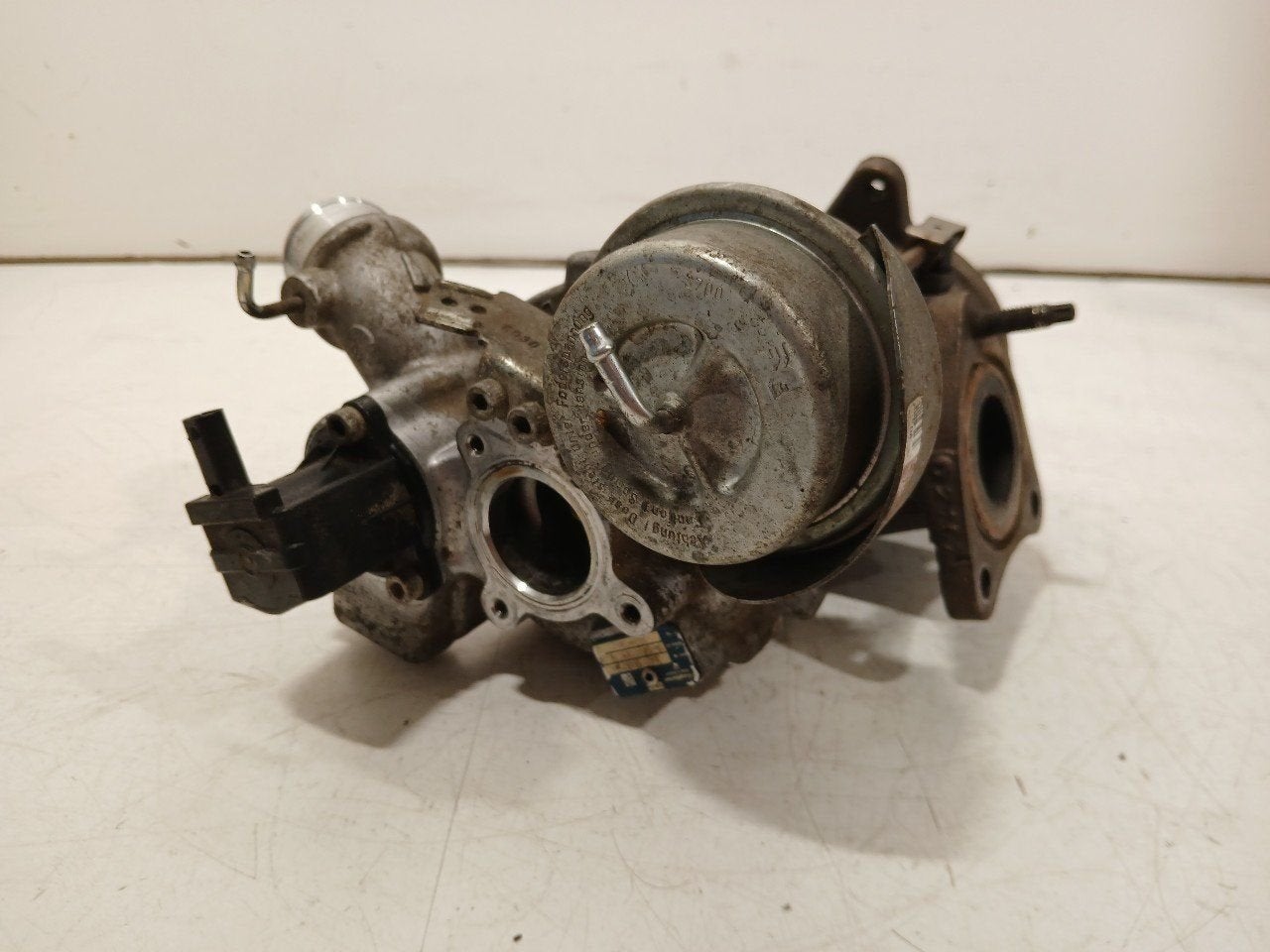 Turbo Volvo V40, Onderdelen@venauto.nl, Van der Ven Autorecycling B.V., Gebruikt, Ettenseweg 76, 4706 PB Roosendaal, The Netherlands