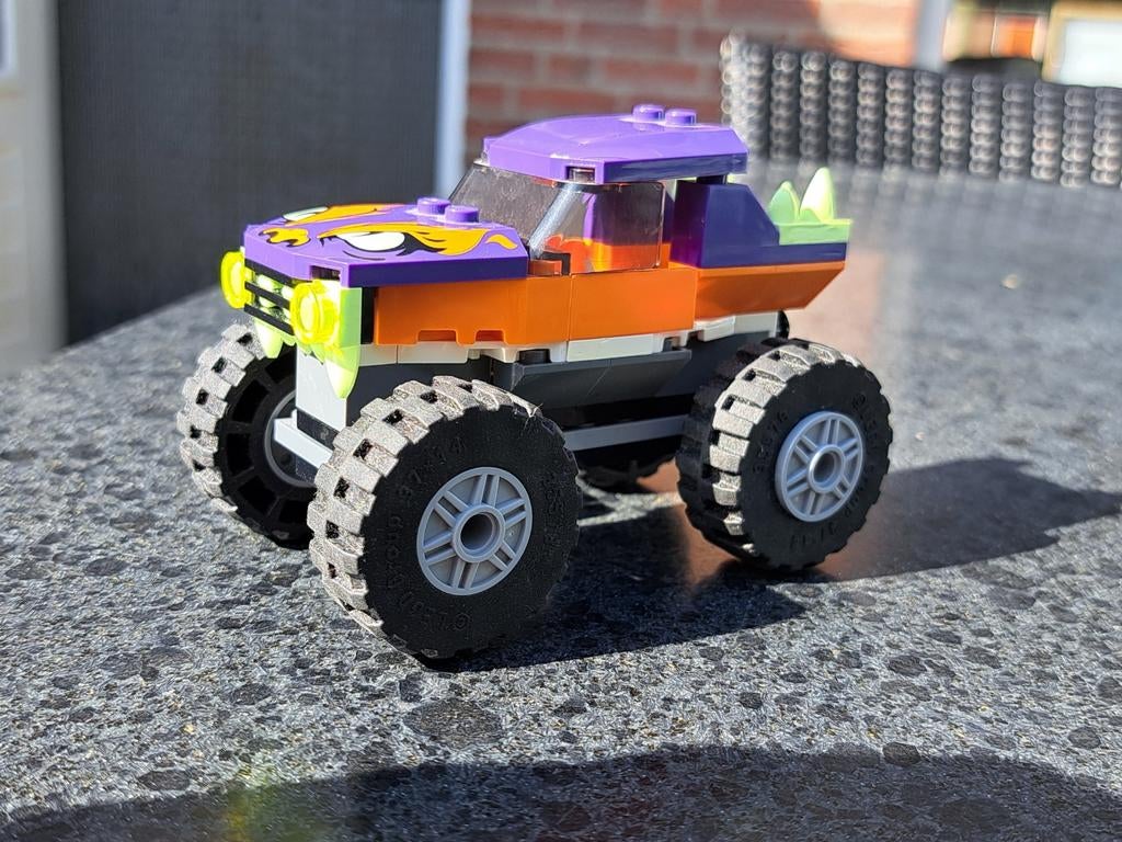 Lego City Monstertruck 60251 inclusief boekje, Lego, Compleet, Ophalen of Verzenden, Complete set