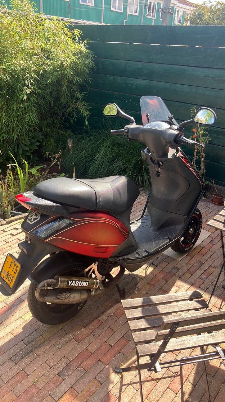 CUSTOM zip SP H2O 70cc - origineel LC!!, Maximaal 45 km/u, Ophalen of Verzenden, Zo goed als nieuw, Benzine