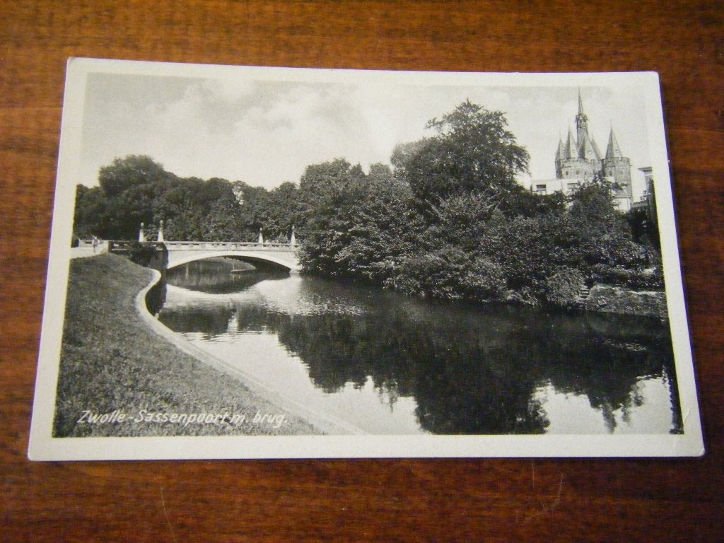 J40 - Zwolle - Sassenpoort - Brug - Mooi/Oud, Ophalen of Verzenden, 1940 tot 1960, Overijssel
