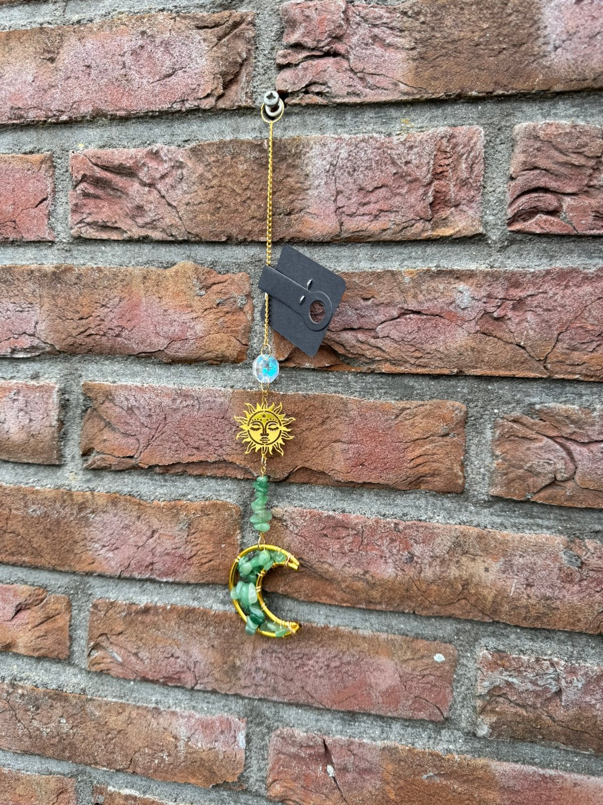 Green Aventurine Moon & Sun Wall Hanging – Celestial Crystal, Sieraden, Tassen en Uiterlijk, Edelstenen, Nieuw, Ophalen of Verzenden