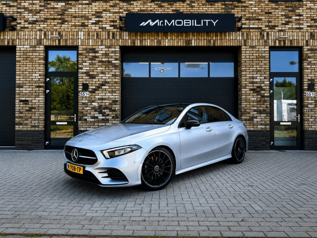 Mercedes A220 Premium Plus | Pano | Burmester | Night Pack, 730 kg, Parkeerassistent, 1365 kg, 1600 kg