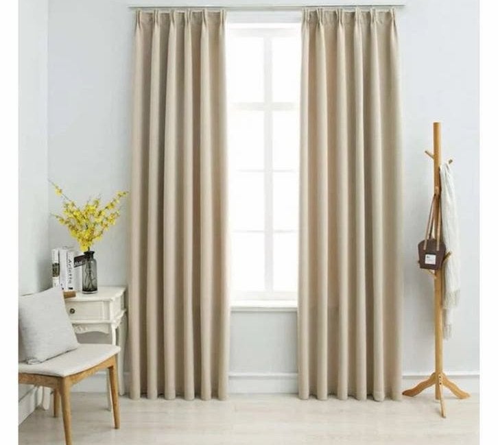 2x gordijnen beige 140x225 cm met haken verduisterend, Ophalen, Met haken, Beige, Zo goed als nieuw