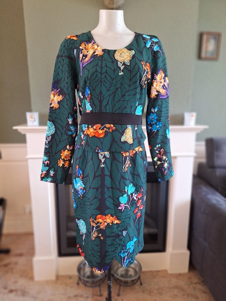 Eroke groen 2 delige look jurk IT 42 NL 38, Maat 38/40 (M), Verzenden, Zo goed als nieuw, Knielengte