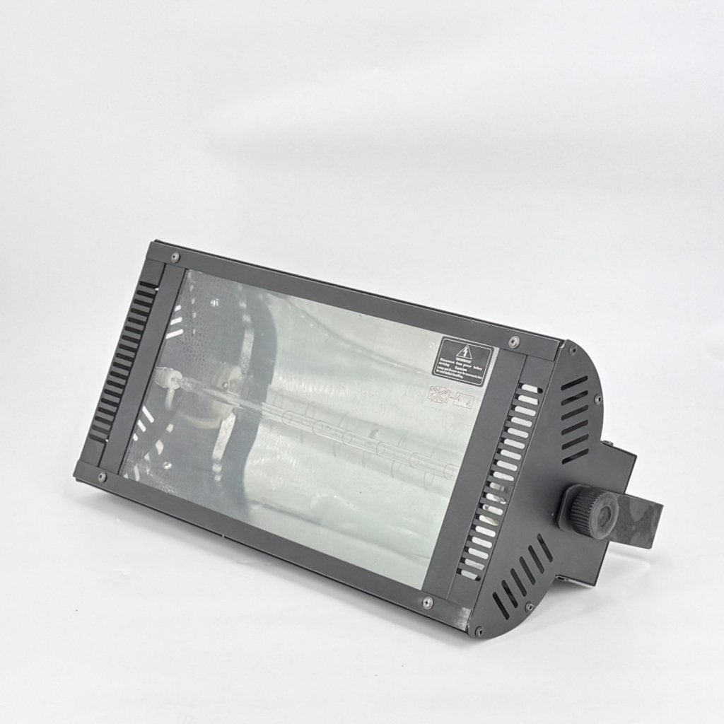 HQ-Power VDL1500ST Stroboscoop - 1500w, Flex Ltd., Zo goed als nieuw, https://flex.com/contact-us, Nobelstraat 10, 5807 GA Oostrum LB, Limburg, Nederland